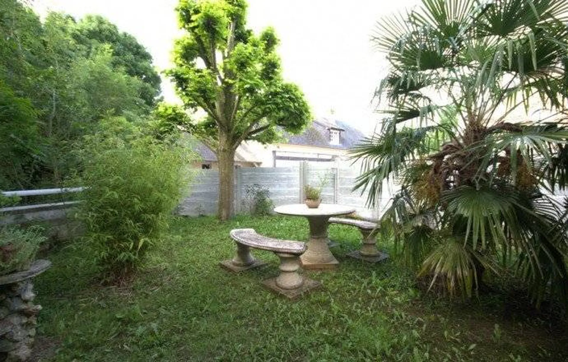 A acheter demeure de caractère de plus de 400 m² idéal chambres d’hôtes proche gare SNCF de Bernay Eure 27