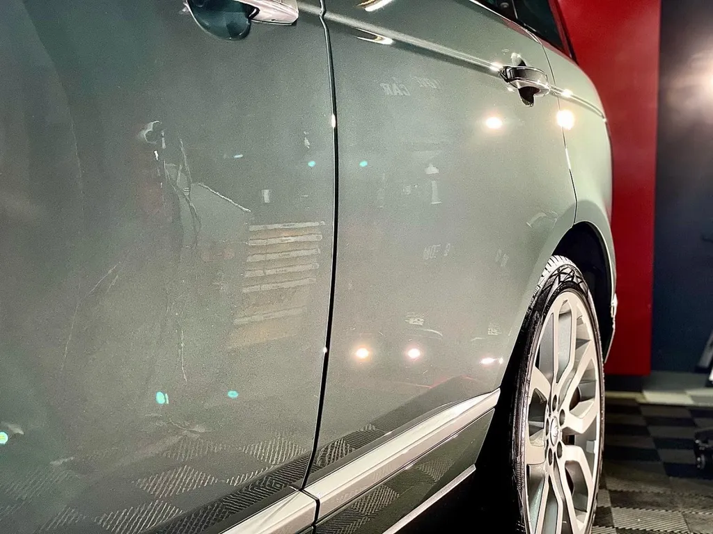 Protection rénovation carrosserie traitement céramique Range Rover autobiography