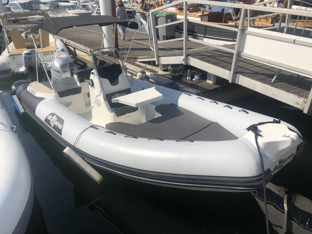 Vend Wave 20 d'occasion bateau pneumatique à Bandol dans le 83