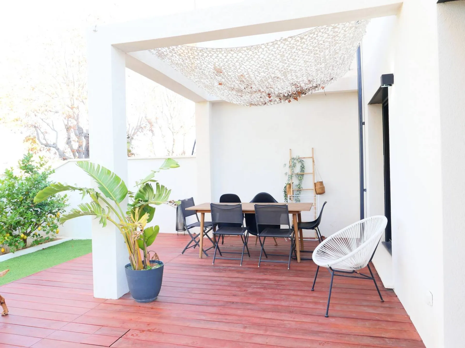 Maison T4 Saint Cyr sur Mer  avec piscine et garage à proximité immédiate de toutes les commodités