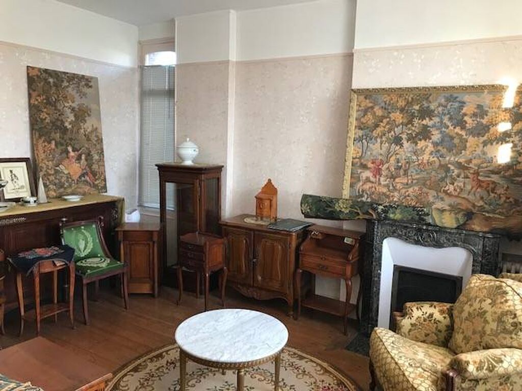 En vente remarquable maison de maître avec du charme et ses cheminées sur parc paysager d'environ 2600 m² proche de Lisieux 14