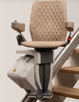 Installateur monte-escaliers à Oullins Pierre-Bénite (Rhône) avec vente de monte-escalier tournant, installation motorisée sécurisée, sur mesure par 3 Baies