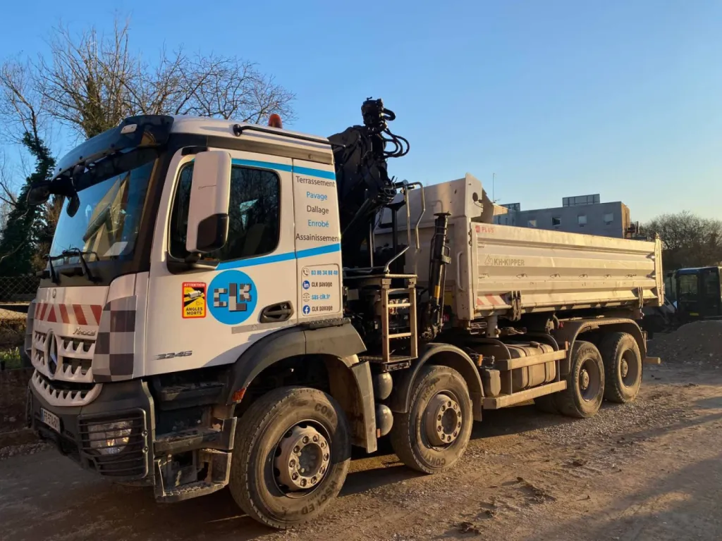 Entreprise professionnelle pour le remblaiement d'un terrain à Brumath au nord de Strasbourg CLK