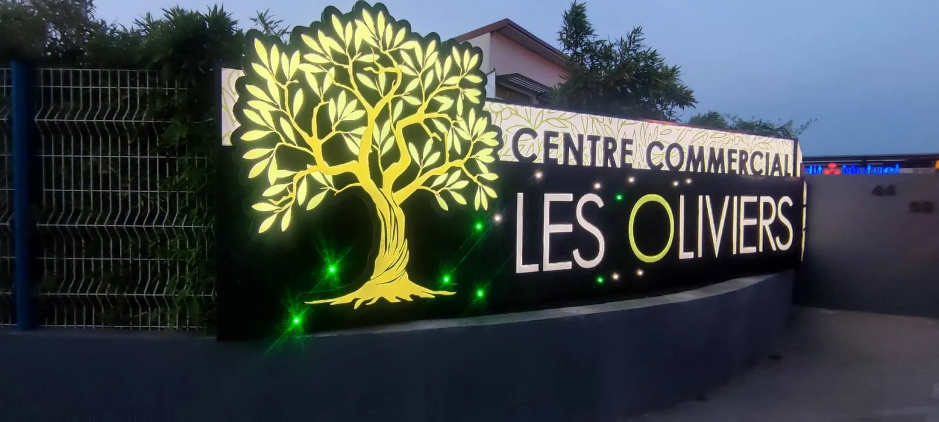Enseigne caisson lumineux miramas