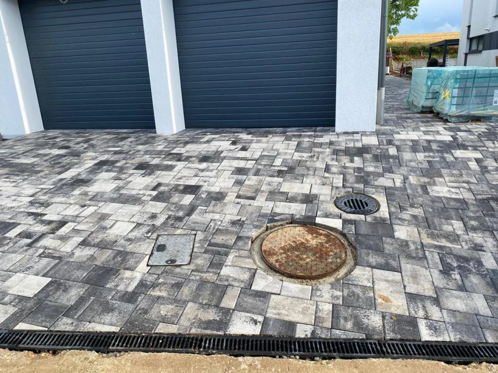 Entrée garage pavé à Wasselonne, près de Strasbourg CLK