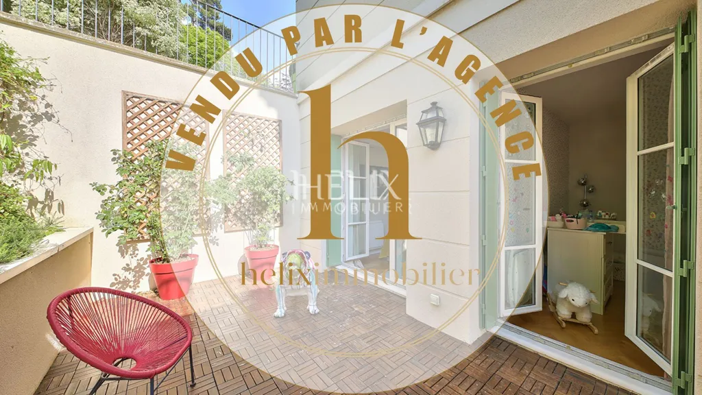 Vente réalisée par notre agence de Saint-Germain -en-Laye comme une maison de 130 M²  avec jardin et terrasses