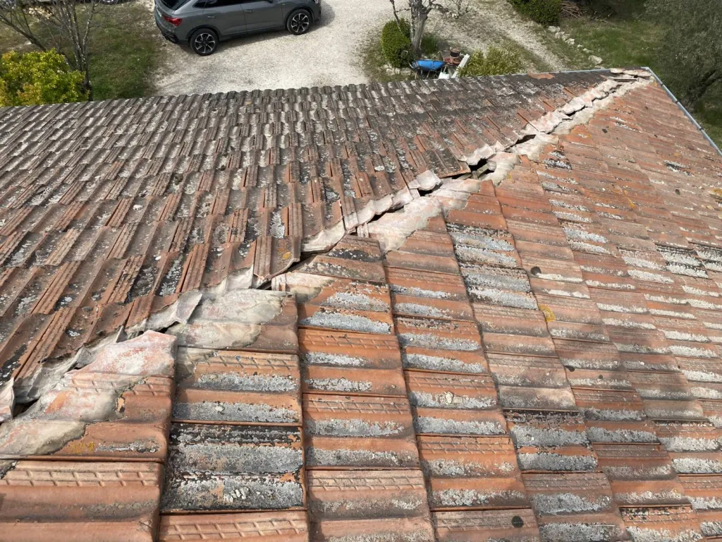 dépose faitage ciment sur aix en provence
