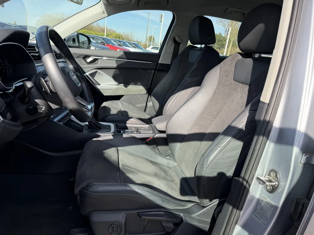 Achat Audi Q3 occasion à proximité du Havre : SUV Diesel 150 ch S tronic Design Luxe chez Caudebec Automobiles