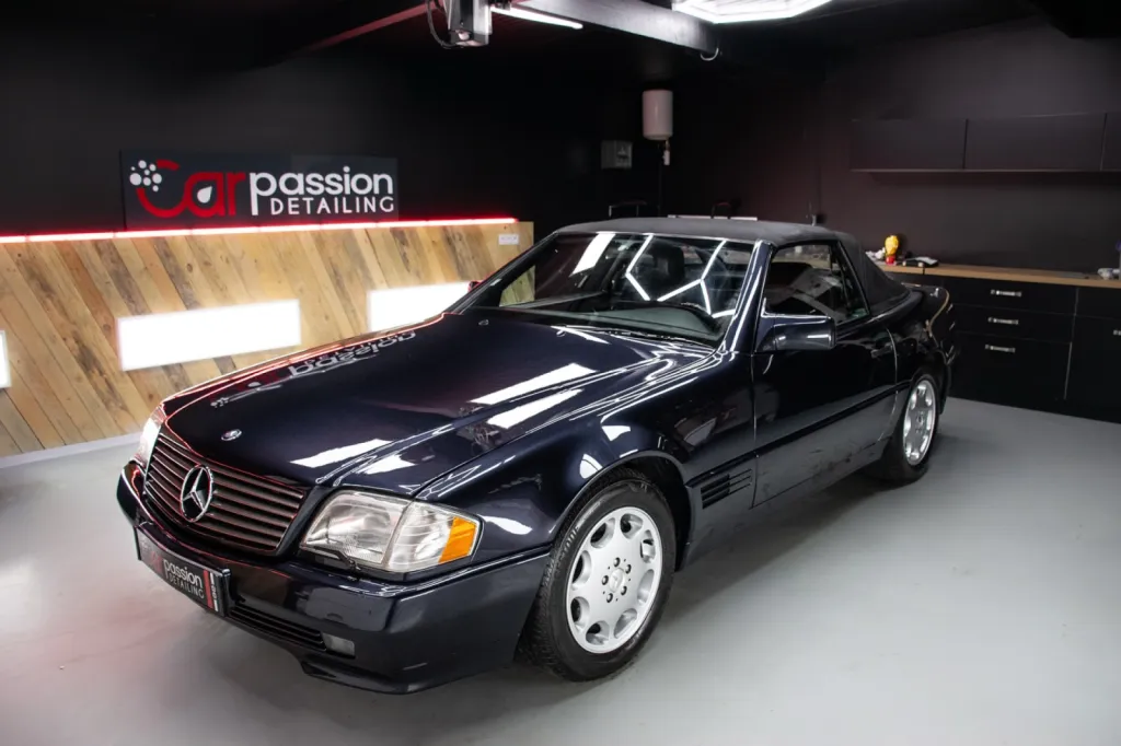 Nettoyage intérieur complet et traitement cuir sur Mercedes SL500 à Compiègne Nettoyage intérieur complet et traitement cuir sur Mercedes SL500 à Compiègne