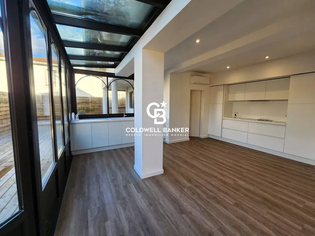 Spacieuse villa rénovée de 6 chambres avec jardin à Pessac