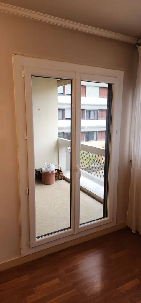 Réalisation d'un projet de menuiseries PVC couleur à Lyon