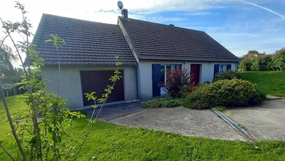 Vente d'une Maison avec jardin et vue sur la vallée, à 5 minutes du centre-ville de Pont-L'Evêque 14130