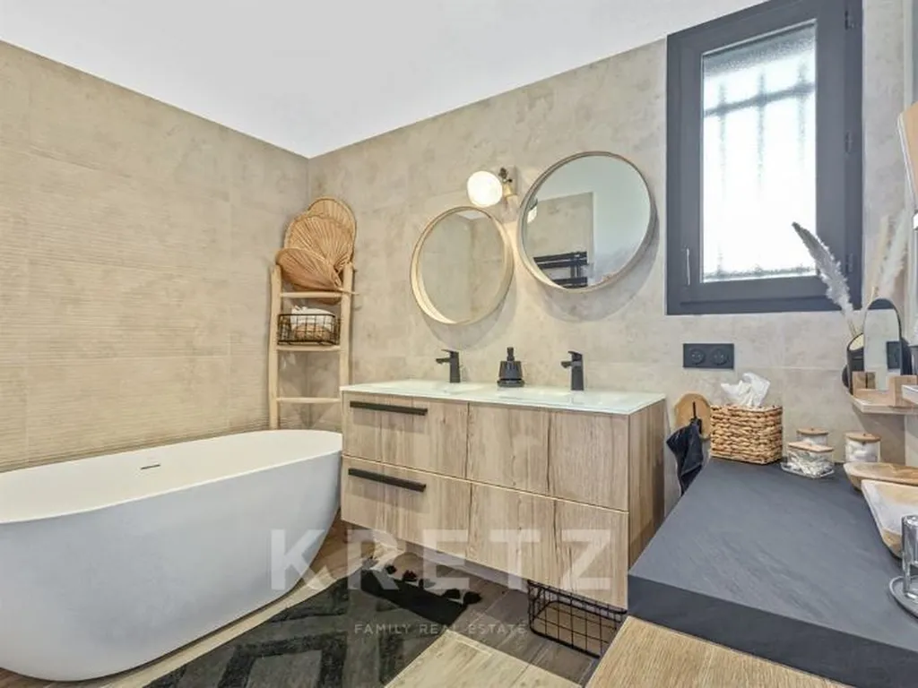 Construction de Villa de Luxe à Manosque : Gros Œuvre, Menuiseries et Finitions de Qualité