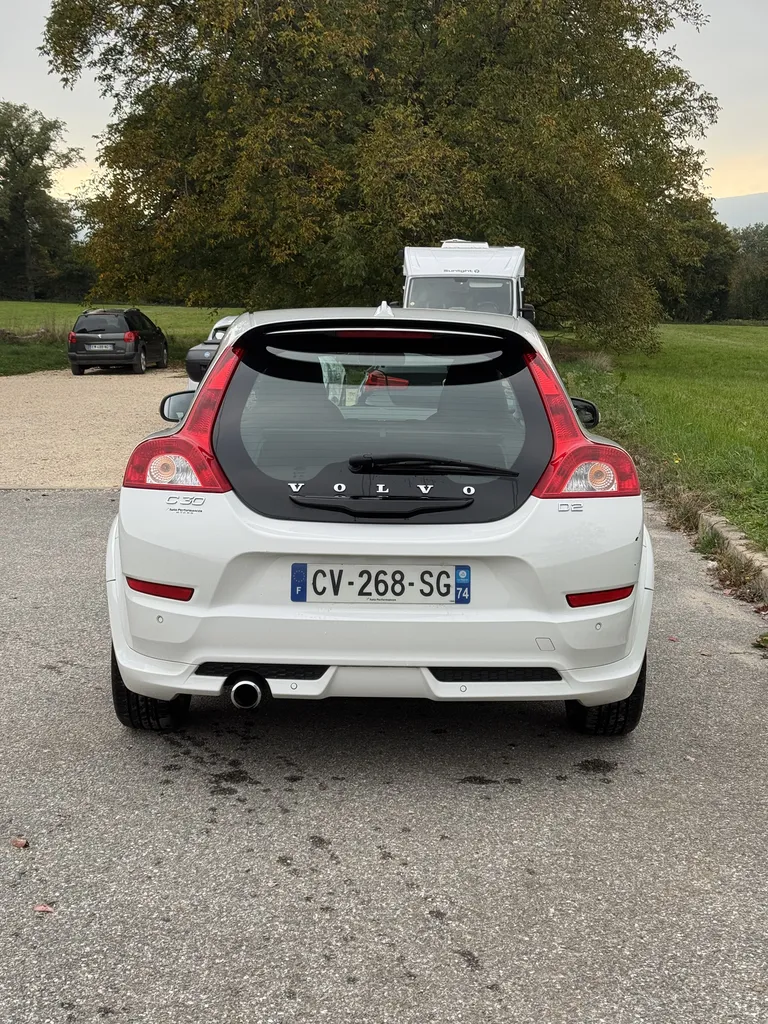 VOLVO C30 R DESIGN / 1.6 130 CHV/ BOITE MANUELLE/ CT OK / 3 PORTES