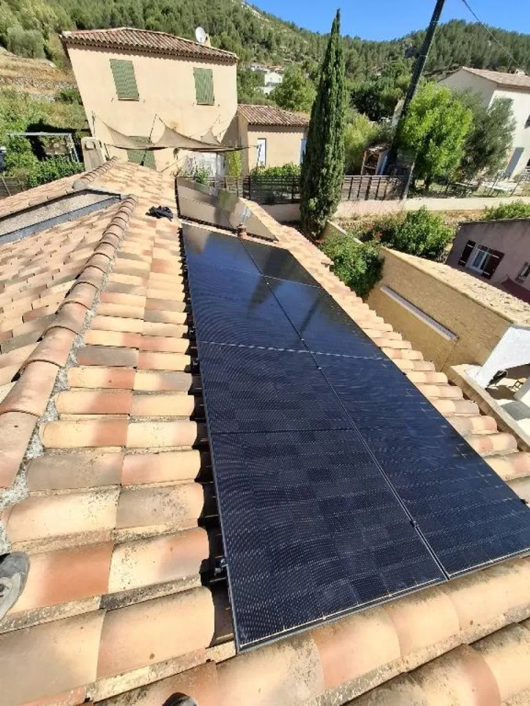 Panneaux solaires installés au meilleur prix avec Provence Energie Solaire Services à La Ciotat