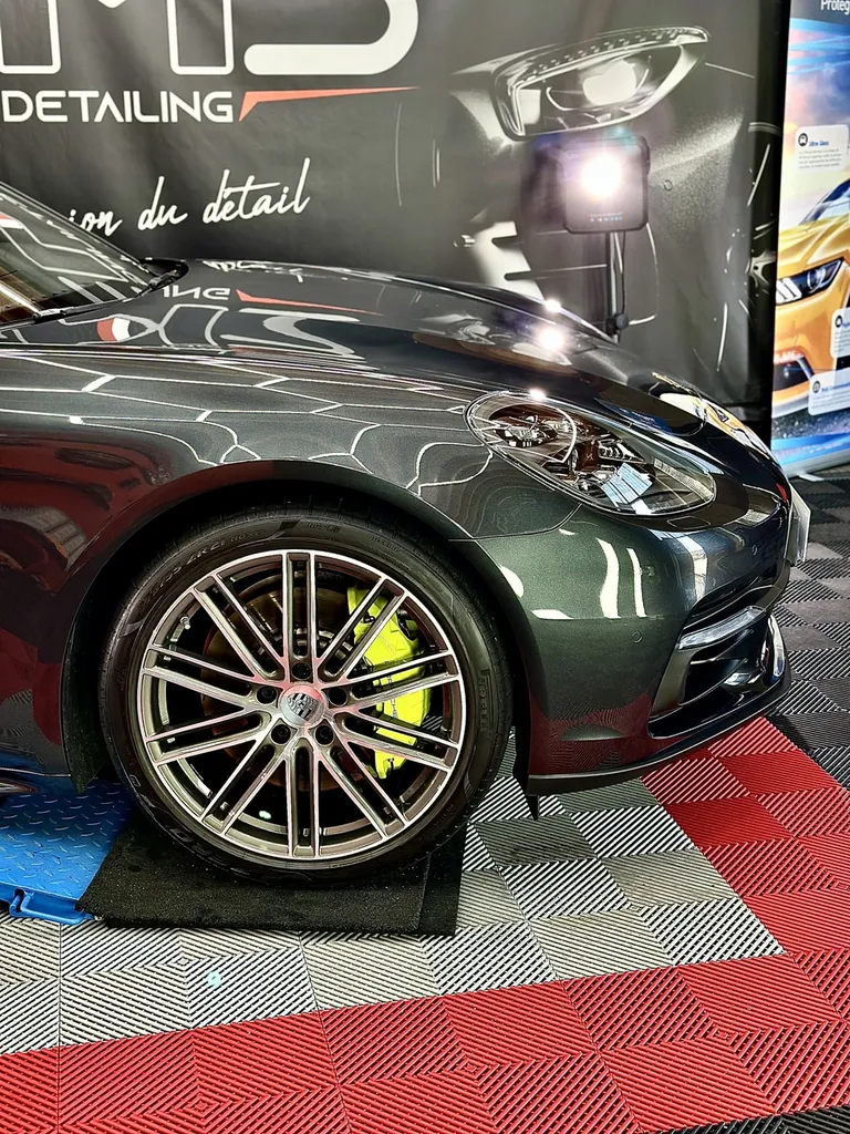 DETAILING Lyon traitement céramique carrosserie Porsche panamera 