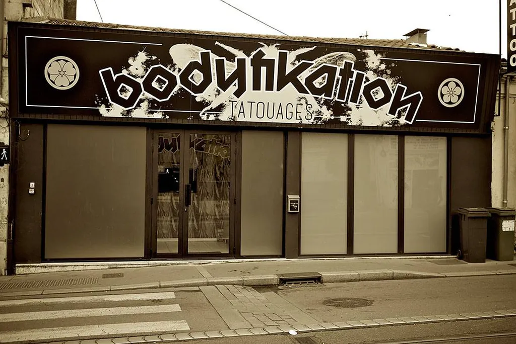 salon de tatouage artistique autour de moi à Talence 