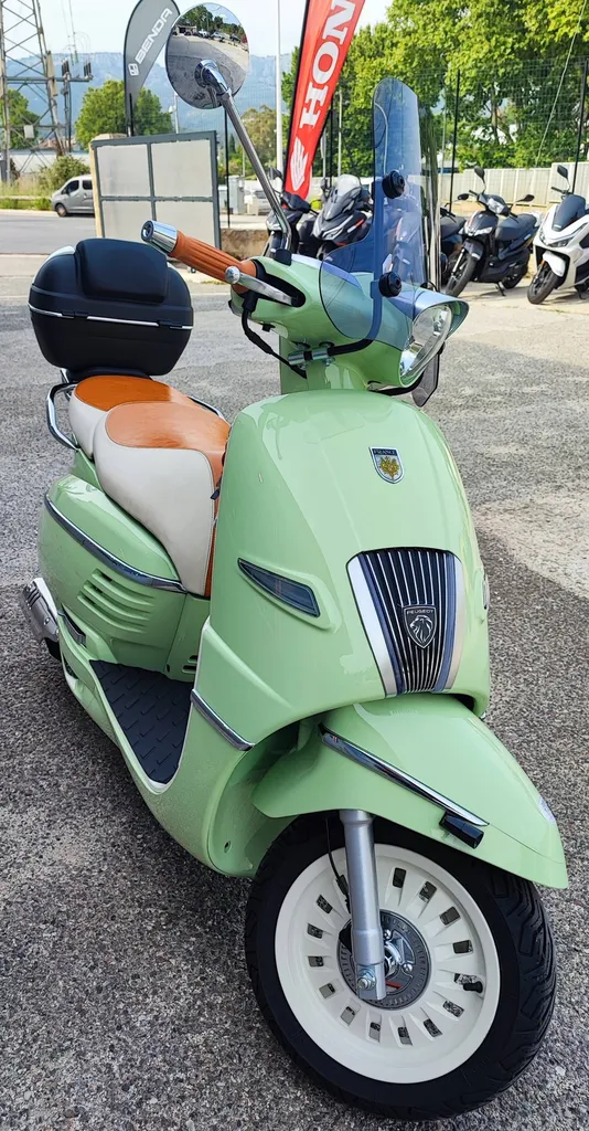 PEUGEOT DJANGO 125 DU 04/2025 AVEC 1700KM.