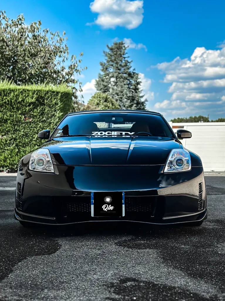 Face avant de la nissan 350z roadster après polissage à Saint-Etienne
