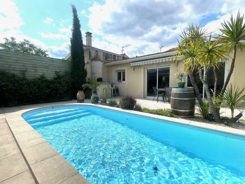 Ravissante Echoppe au calme avec piscine Bègles  