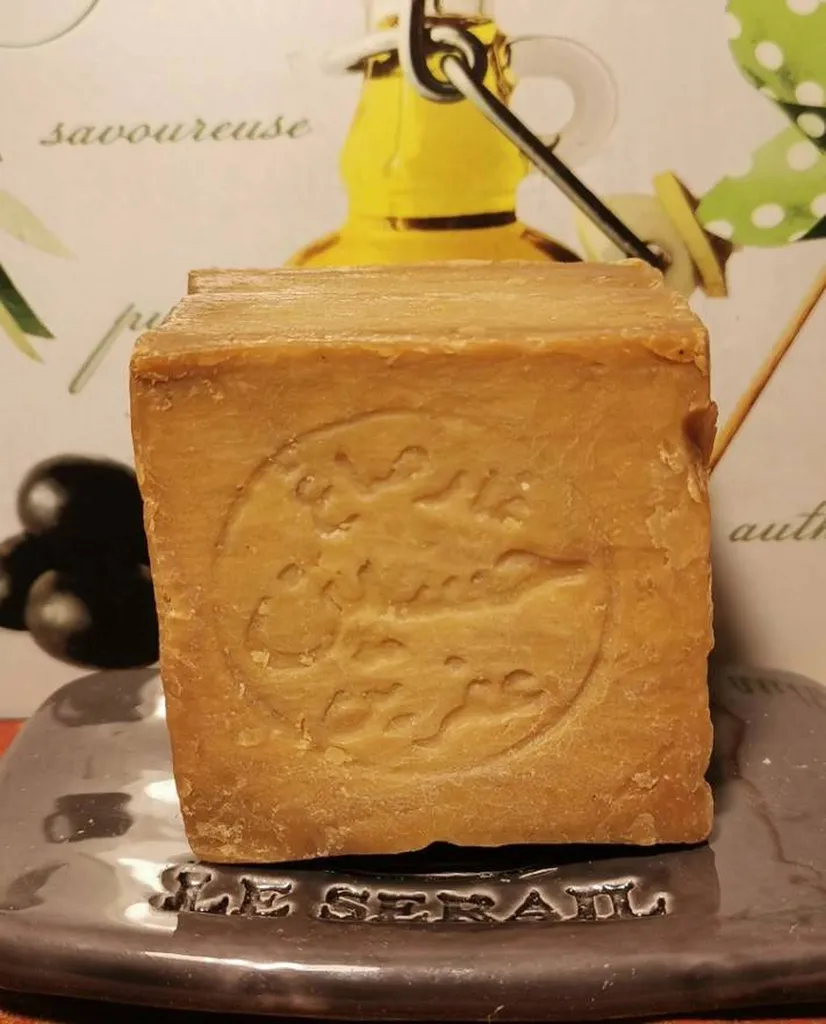 vrai savon de Marseille fabriqué par une véritable savonnerie marseillaise
