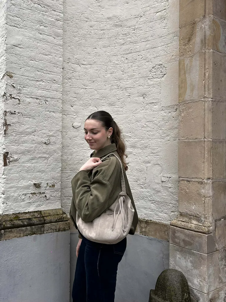 Sac Woomen aspect velours disponible chez Evasion à Eu 