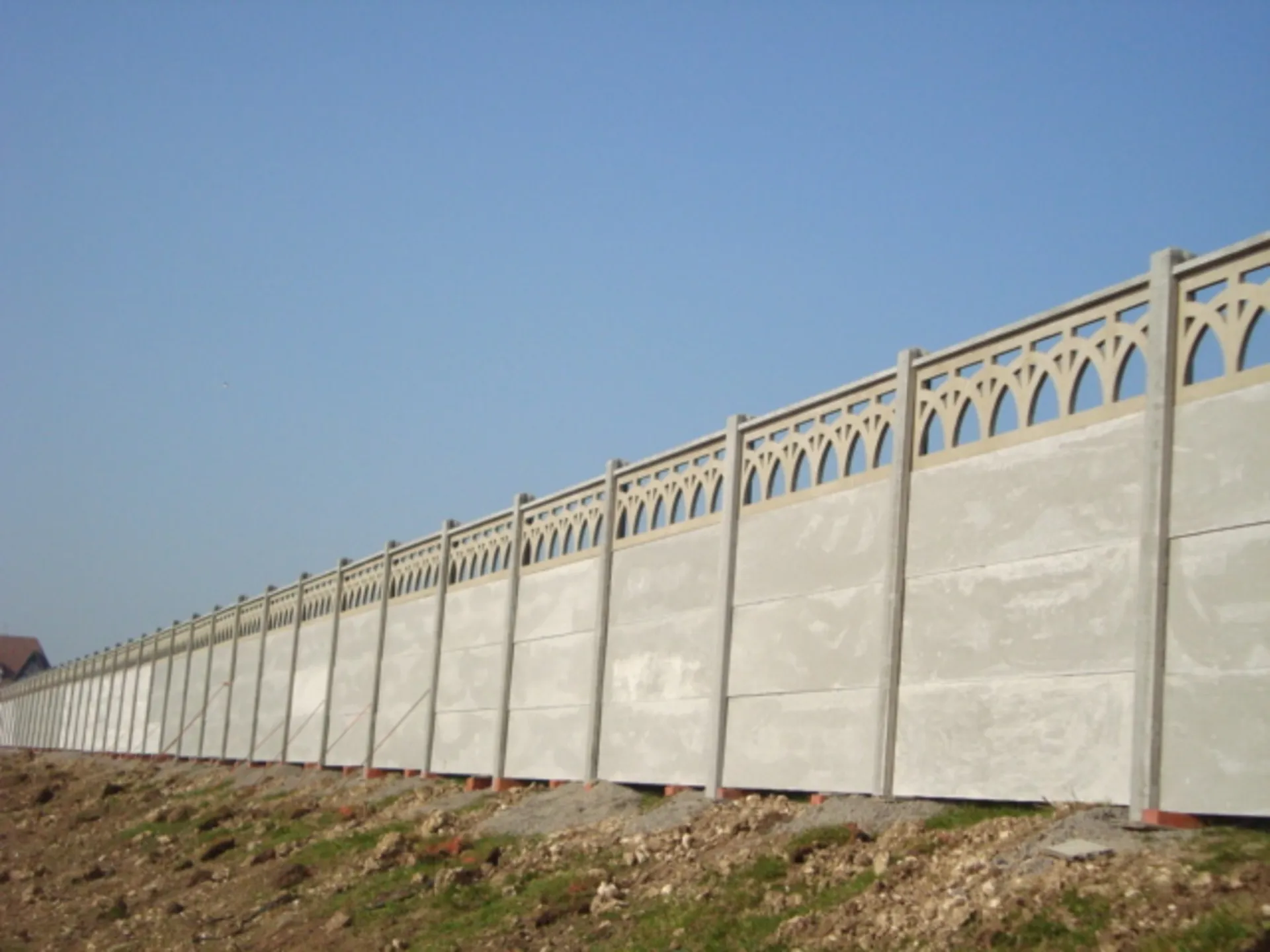 Réalisation de mur en plaques ajourées