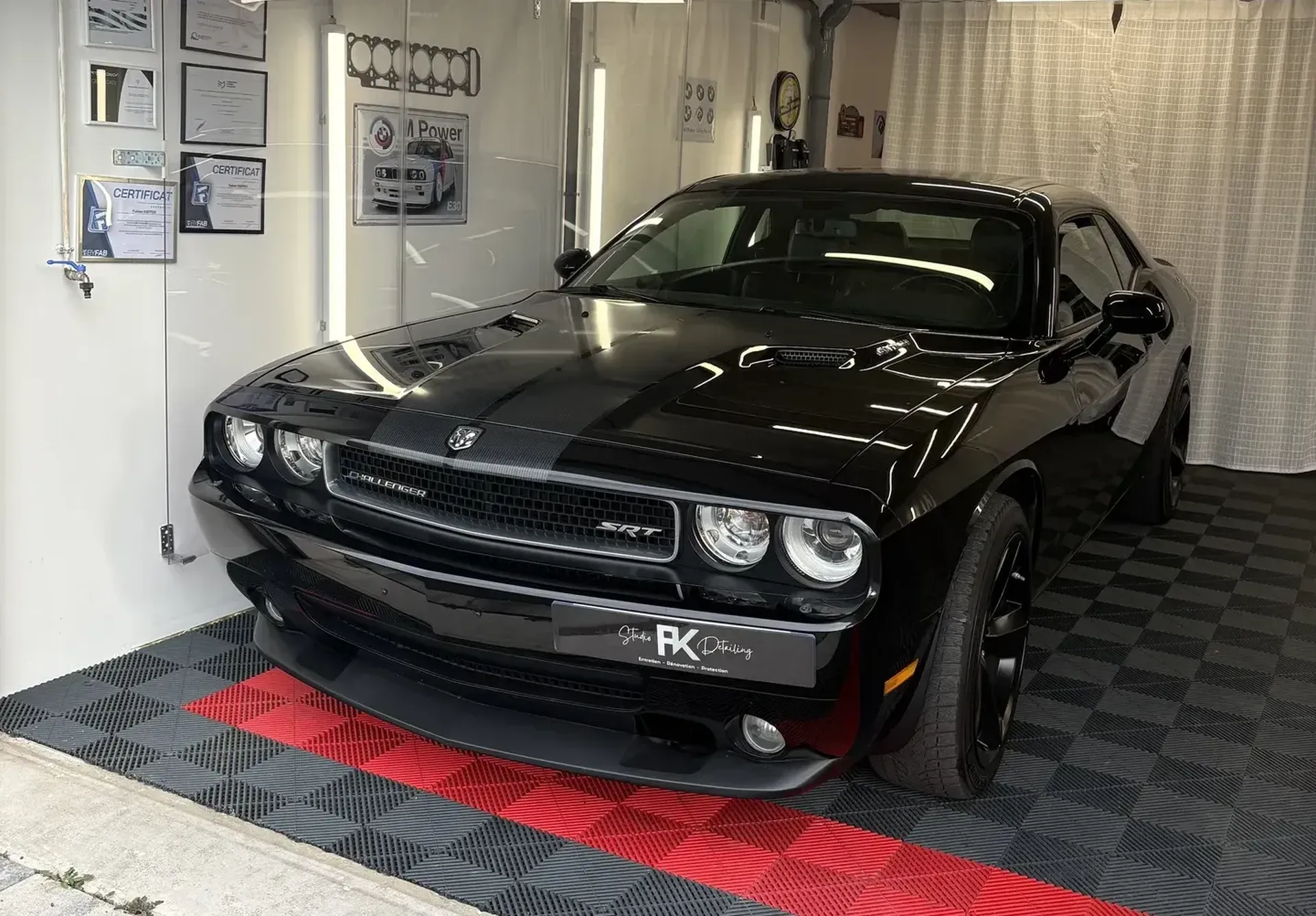 Dodge Challenger SRT8 6.1 Hemi polissage et full céramique