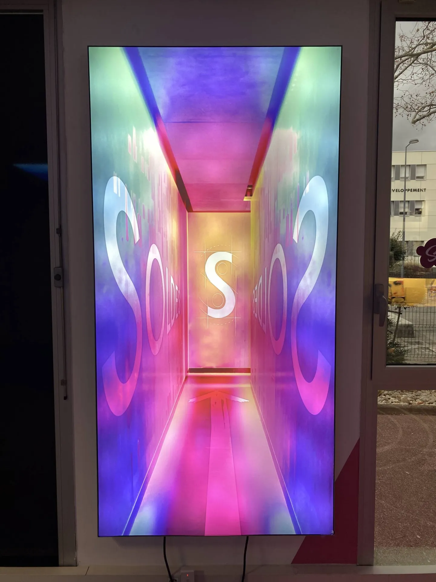 Cadre Lumineux light box pour PLV Soldes à Villeurbanne