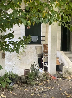 Gardiennage humain 24h/24, débarras par 3 bennes et nettoyage complet pour sécuriser un site à Courbevoie 92400