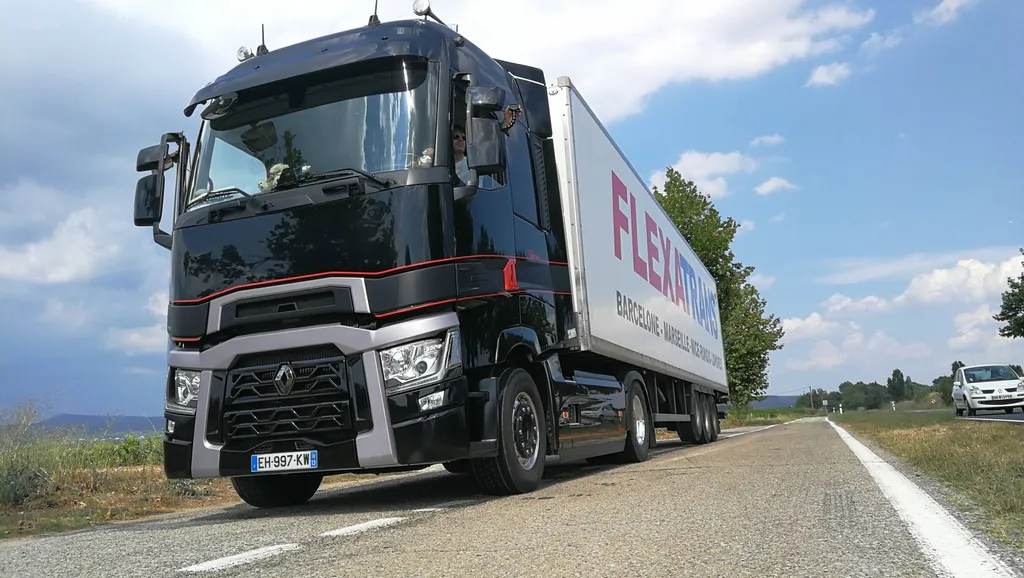 Transporteur de marchandises sur palettes en région PACA