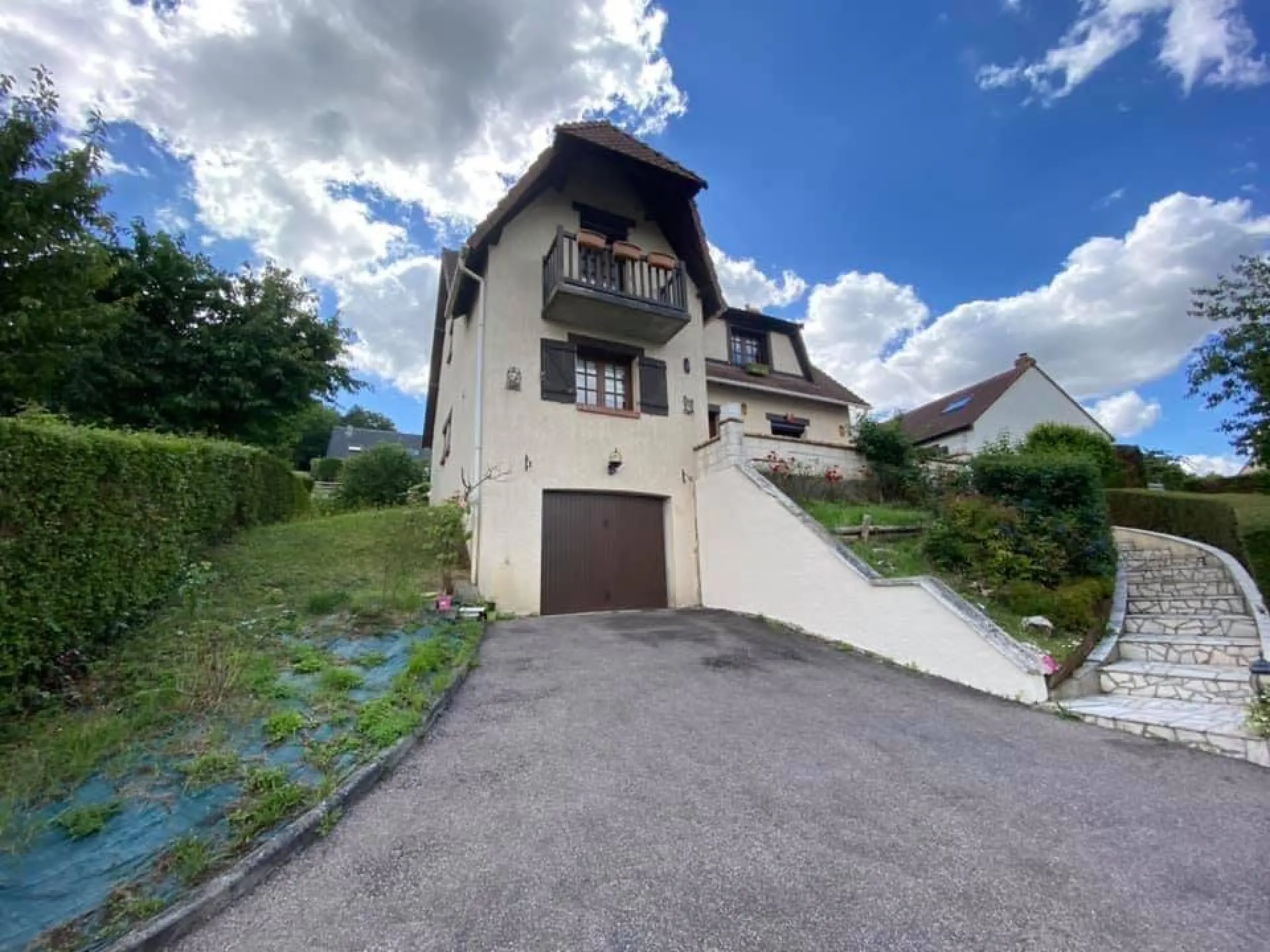 belle maison tourville 76410