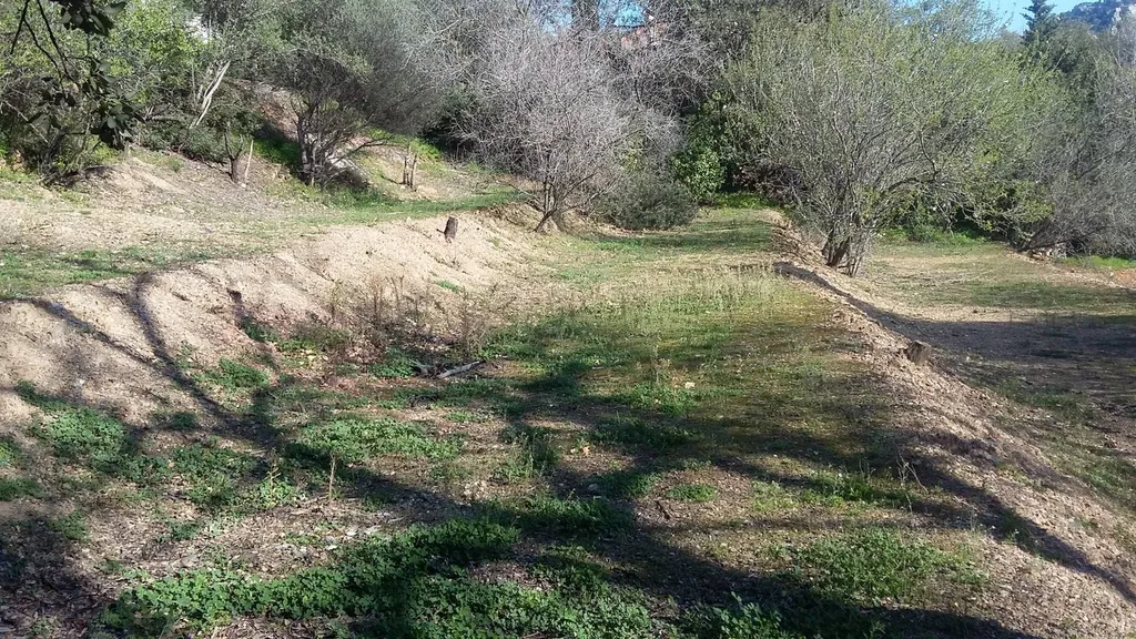 VENDU! Terrain de 1200 m² - HYERES