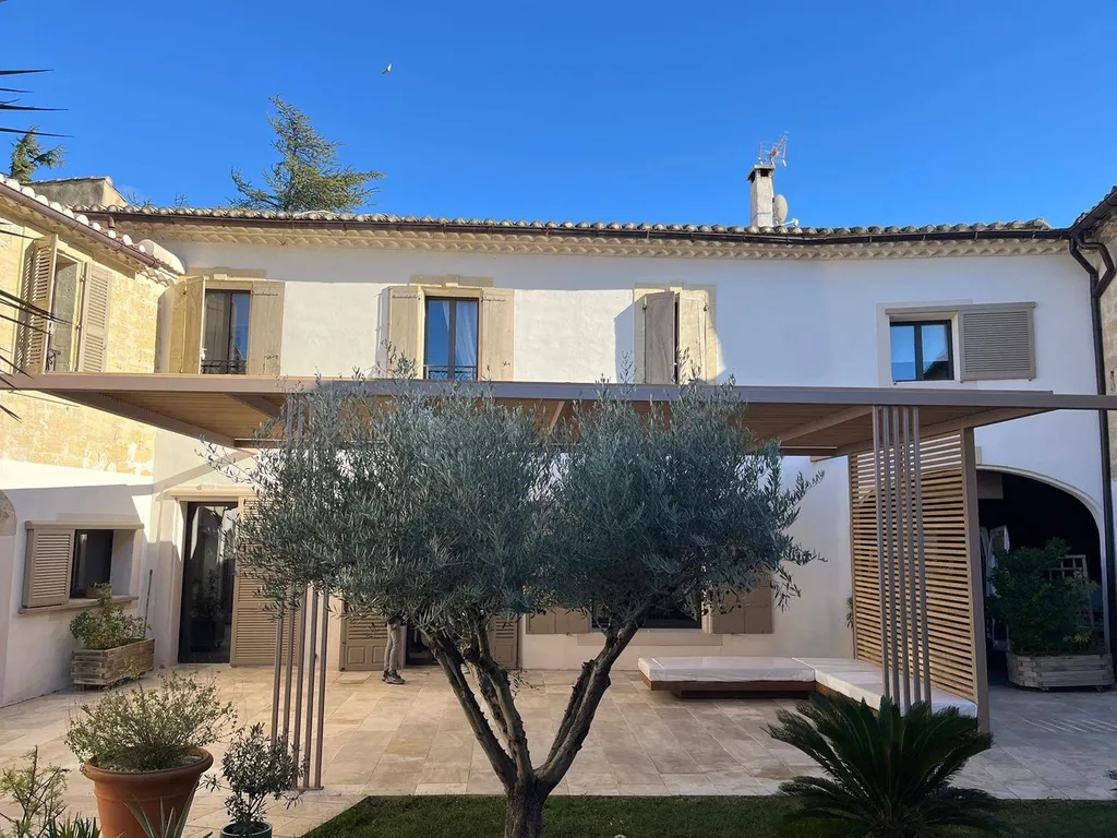 Pergola sur mesure bois et acier Aix-en-Provence