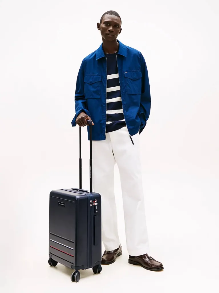 Valise Cabine Tommy Hilfiger rigide à Dieppe pour un week-end pratique en Normandie disponible chez Urban Chic