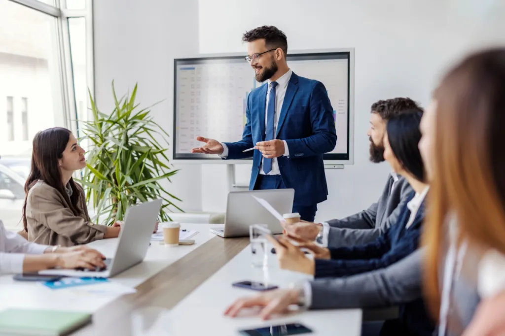 Trouver la juste posture de leader : entre autorité et humanité à Challans, près de St Jean de monts, en Vendée et Loire-Atlantique avec SUCCELIA