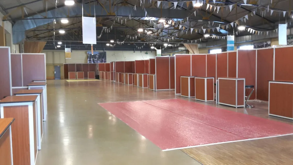 Location de banque pour un salon a Lyon