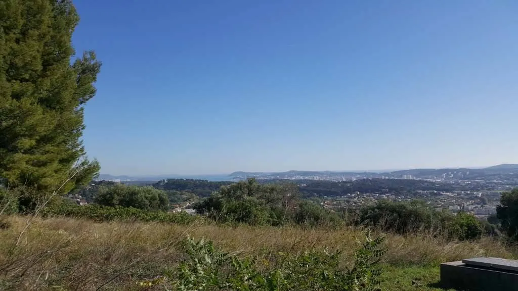 VENDU! Terrain 3000 m² à OLLIOULES (ML003)