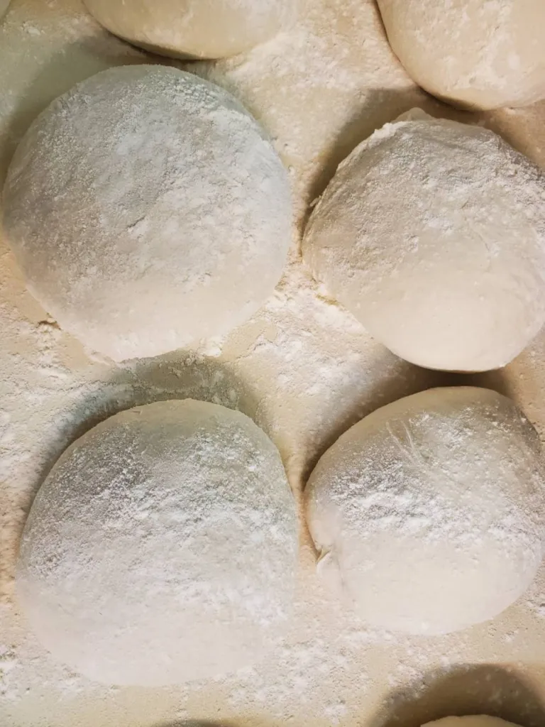 pizza artisanale presto pizza ouvert 25  décembre  