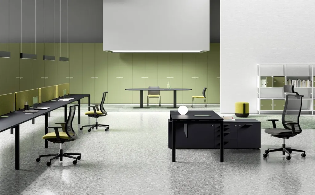 Bureau opérationnel avec retour à Nîmes