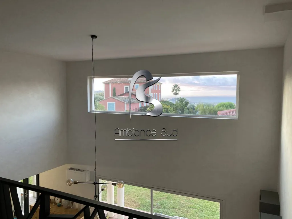 Applicateur qualifié pour béton ciré taloché de qualité Ramatuelle Var 83