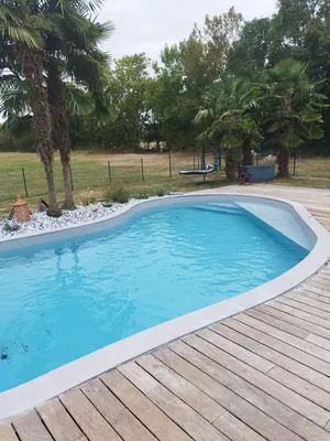 Remise en état d'une piscine haricot Waterair en Charente-Maritime
