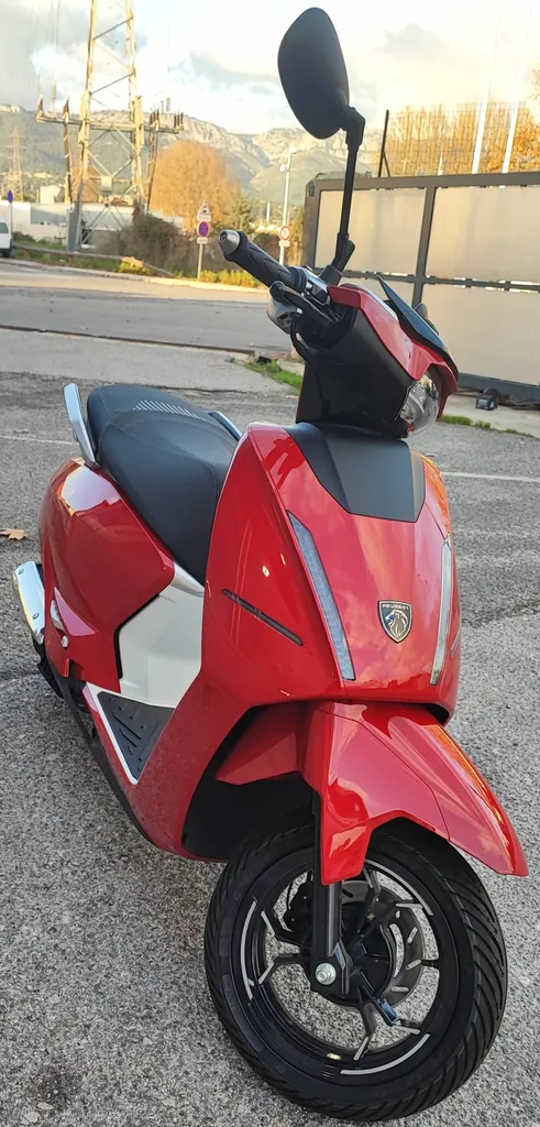 DÉSTOCKAGE SCOOTER NEUF PEUGEOT NEW DJANGO 2025