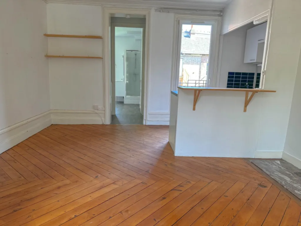 À vendre, appartement  de charme T2 Rouen gare 76000.
