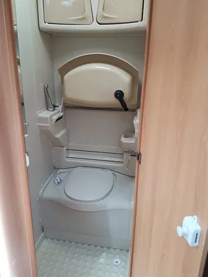 VENDU CARAVANE CARAVELAIR AMBIANCE 390