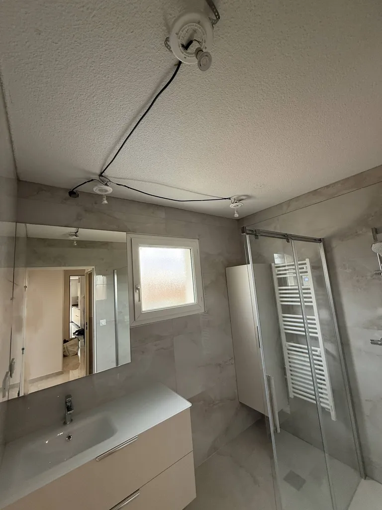 Rénover ou masquer un plafond abîmé : quelles solutions à Toulouse ? Plafonds Tendus Occitans Portet Sur Garonne