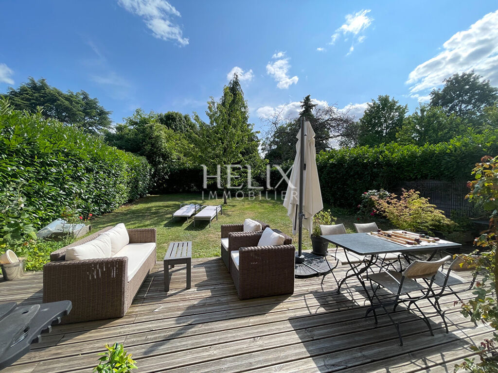 Jolie maison contemporaine 7 pièces 177 m2 le calme absolu