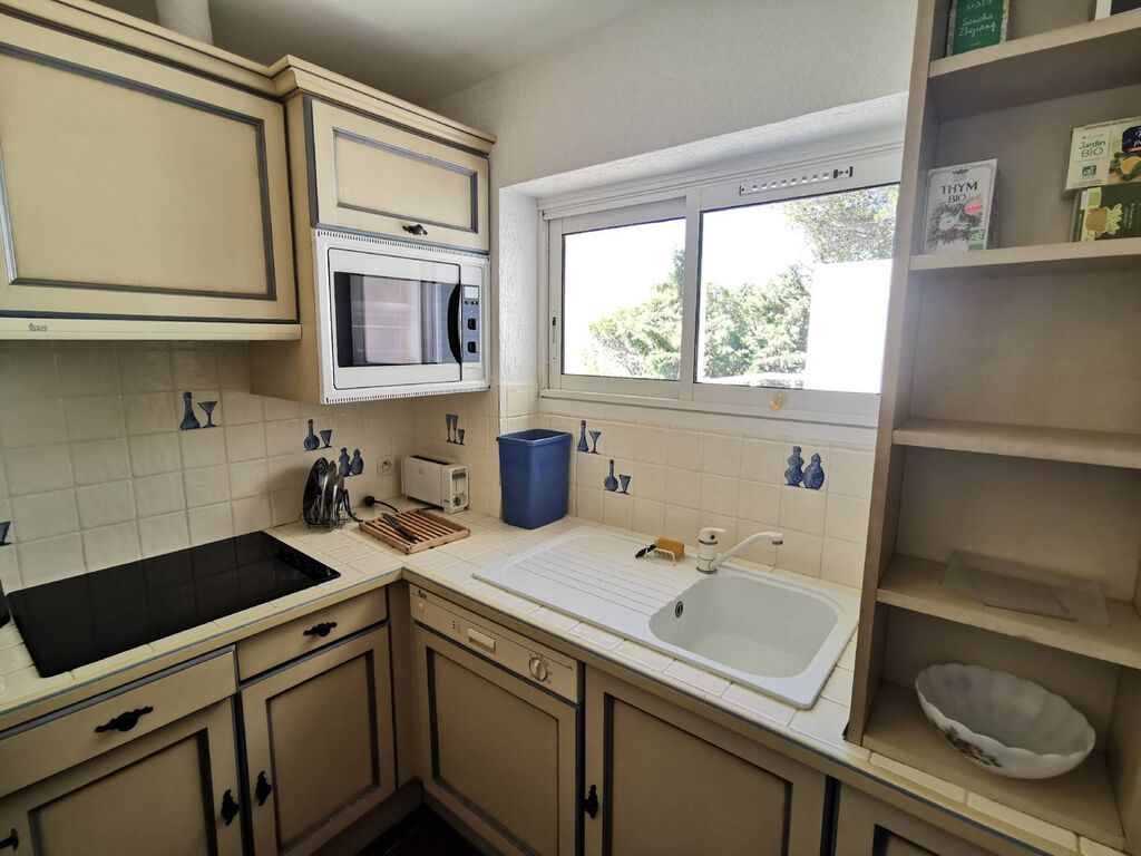 Appartement T2 Cassis unique dans une petite crique avec accès mer, terrasse et solarium 