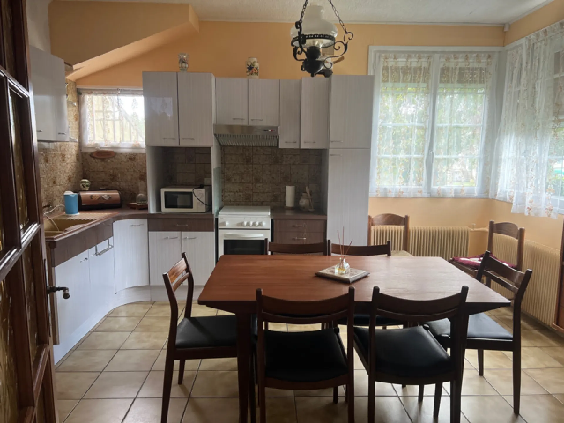 A acheter maison de 130 m² édifiée sur 1400 m² de terrain sur la commune de LES MONTS DU ROUMOIS 27520