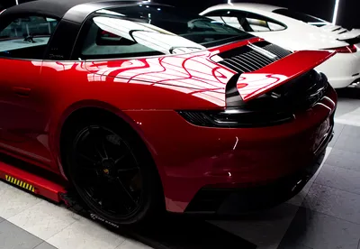 Résultat final : Porsche 992 Targa protégée avec un film de protection transparent X-PEL.